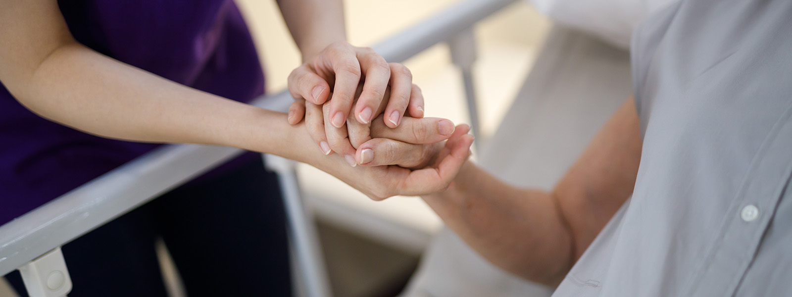Recognising the Signs: Do Your Elderly Parents Need Help with Daily Living?